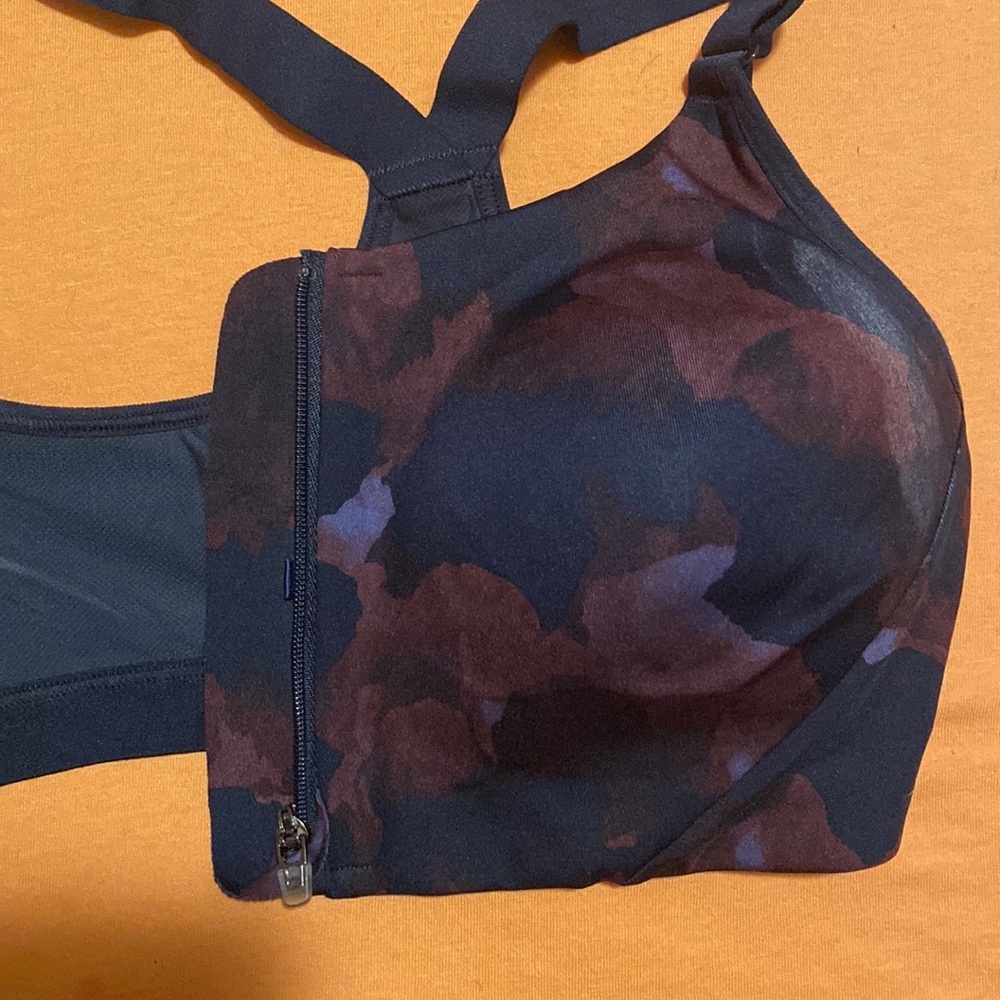 All In Motion Sports Bra - Picture 5 of 5